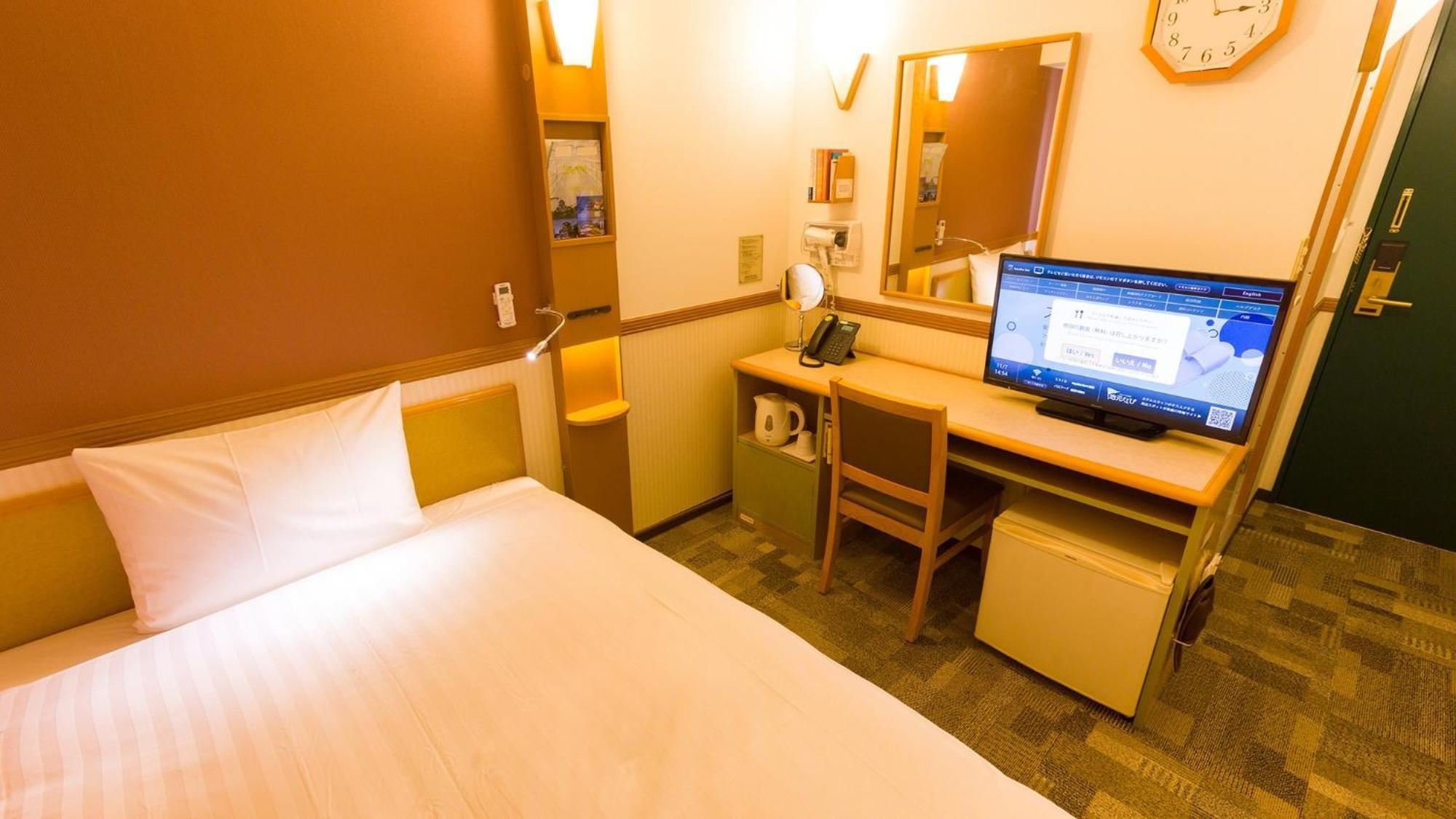 Toyoko Inn Yamagata-Eki Nishi-Guchi Yamagata  Rum bild
